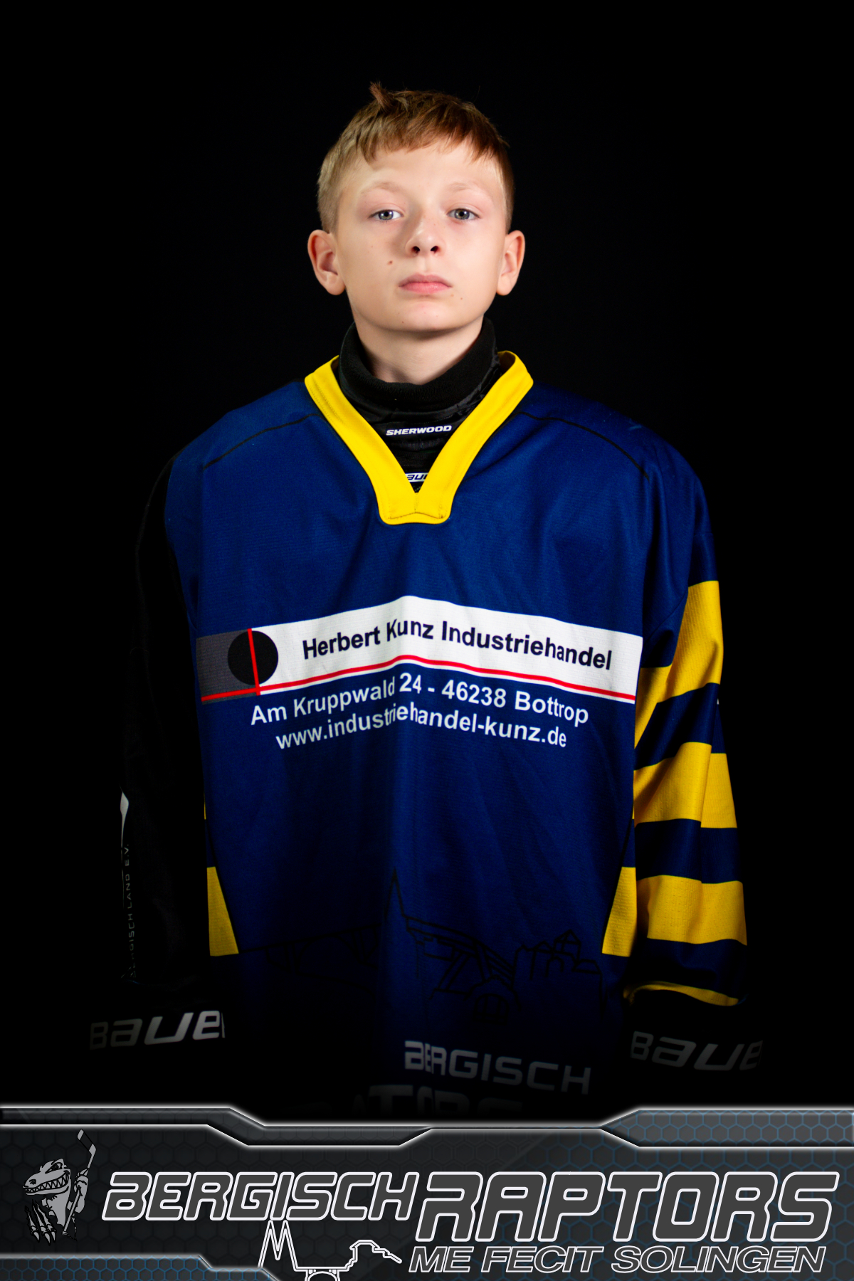 Du betrachtest gerade <strong class="sp-player-number">17</strong> Julius Gerdes