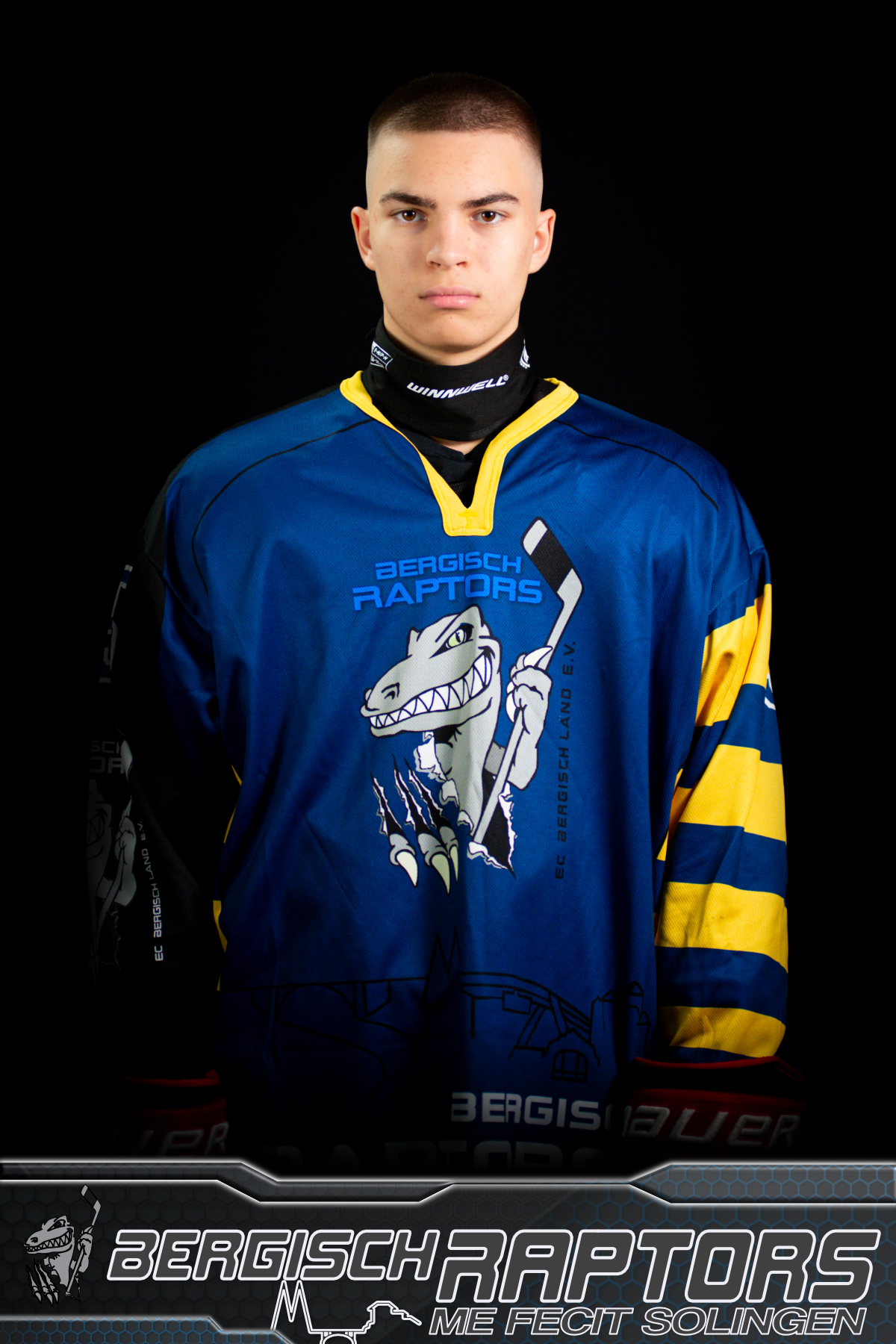 Du betrachtest gerade <strong class="sp-player-number">15</strong> Joshua Zickert